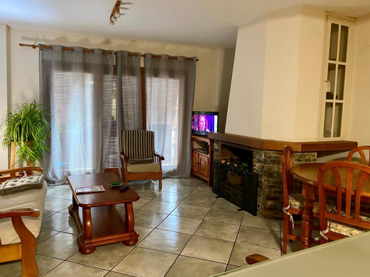 La Fusteria Del Casat Lägenhet Sarroca de Bellera Exteriör bild