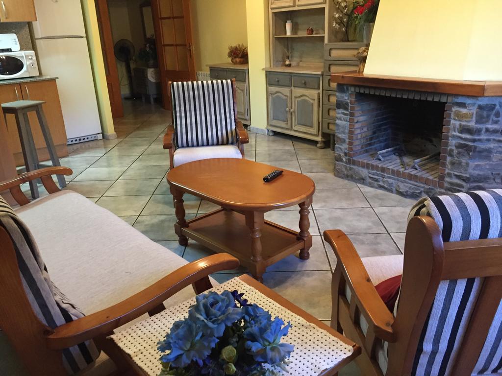 La Fusteria Del Casat Lägenhet Sarroca de Bellera Exteriör bild