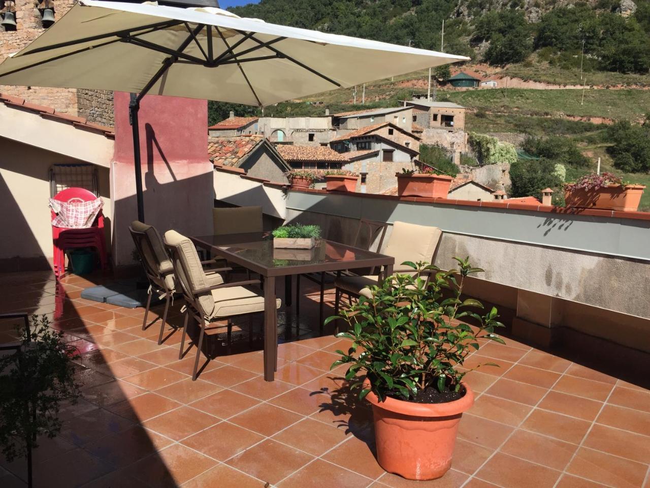La Fusteria Del Casat Lägenhet Sarroca de Bellera Exteriör bild